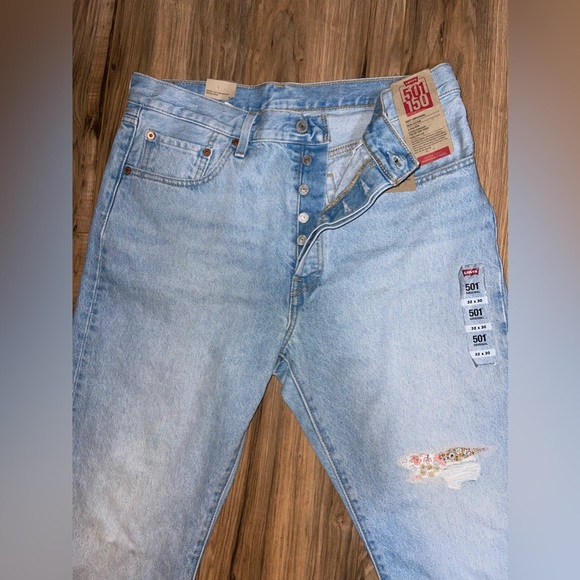 LEVI'S 501 Women's Original Fit Jeans - Shes's Crafty - Picture 3 of 5